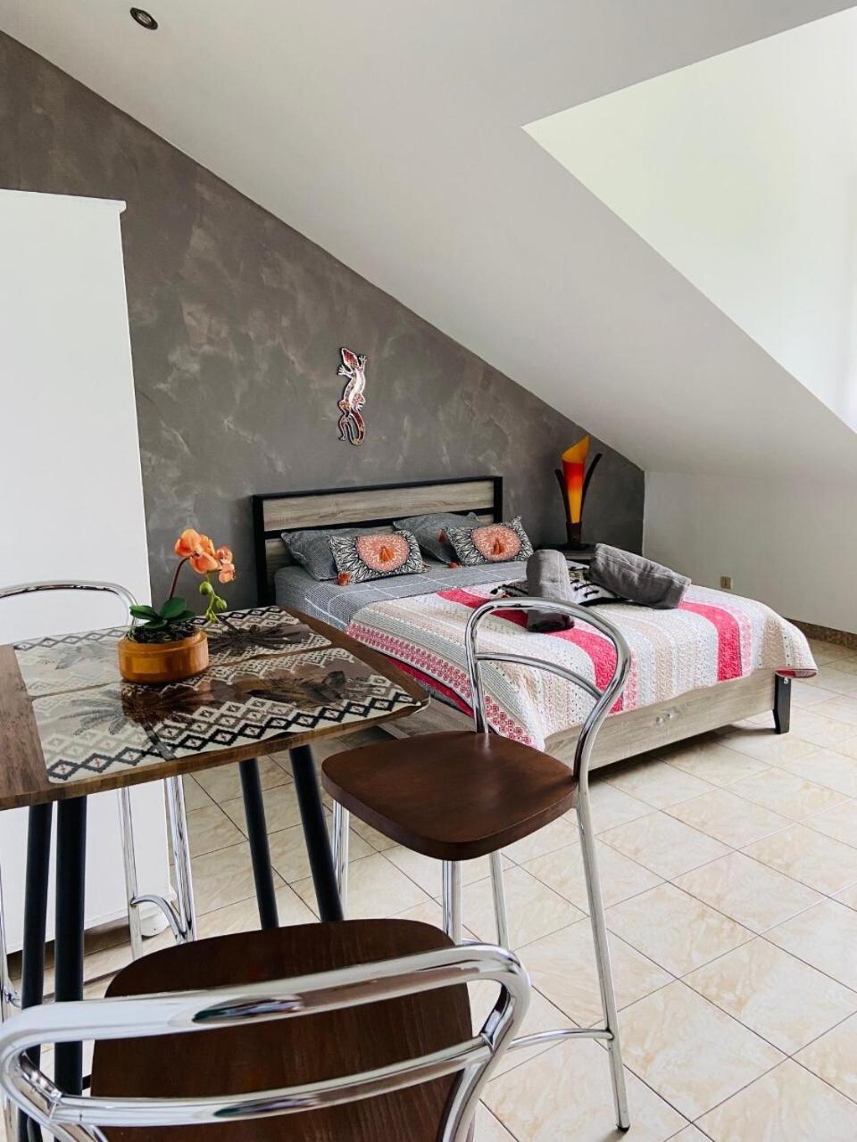 Le Caillou Blanc Bed and Breakfast Saint-Paul Δωμάτιο φωτογραφία